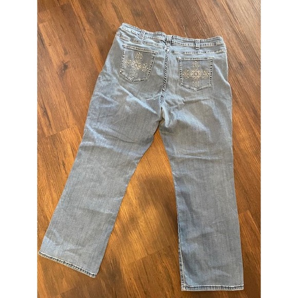 Lee Women Size 22 Denim Jeans Rhinestone Accents (see measurements!)‎ - Picture 2 of 5